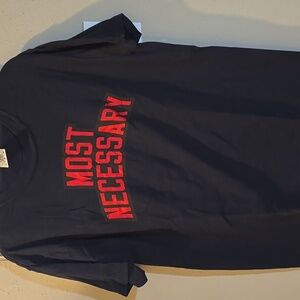 Basic tee shirt men logo most necessary size medium